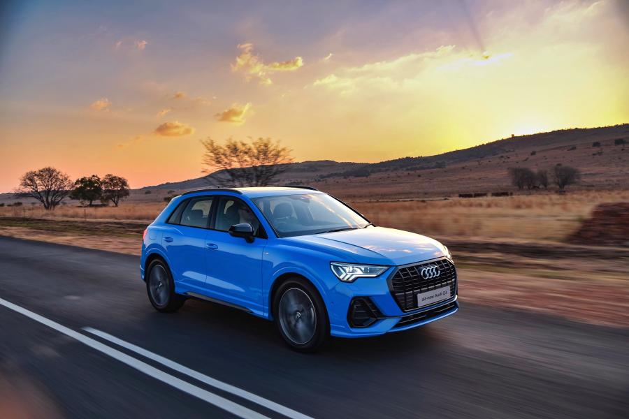  Audi Q3 35 TFSI S-Line 2019 года  (ZA) (фото 10 из 18)